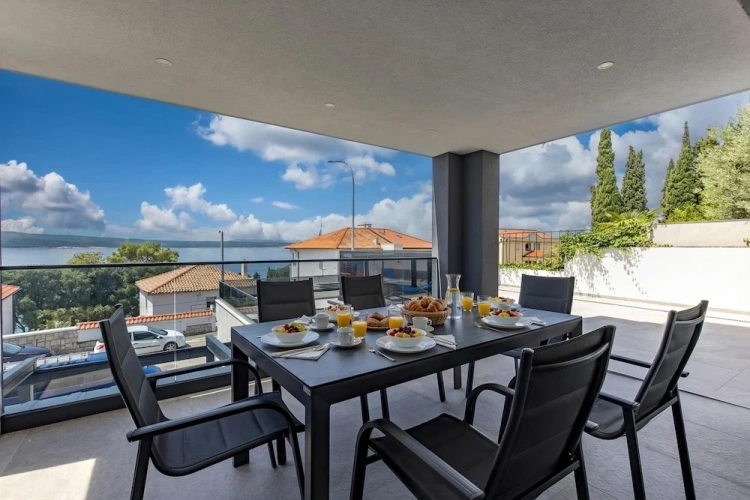 Luxury Apartment