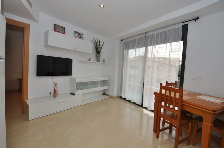 1 Bedroom Apartment with balcony