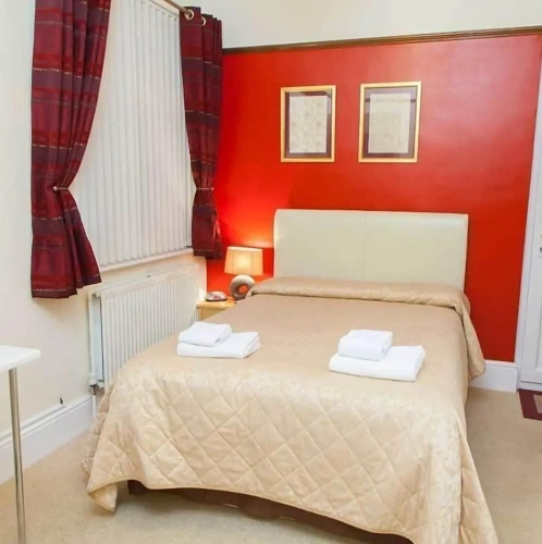 Standard Double Basement room