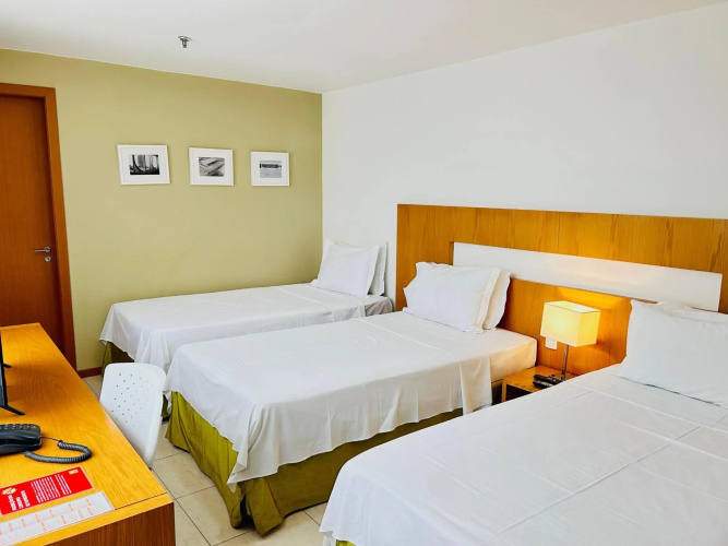 Naoum Hotel
