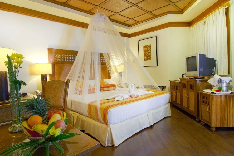 Suite with balcony