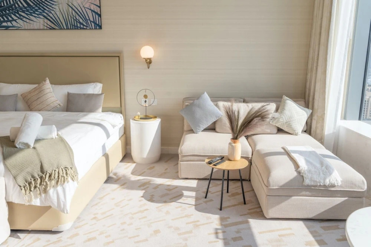 The Palm Tower, Luxurious Apartment