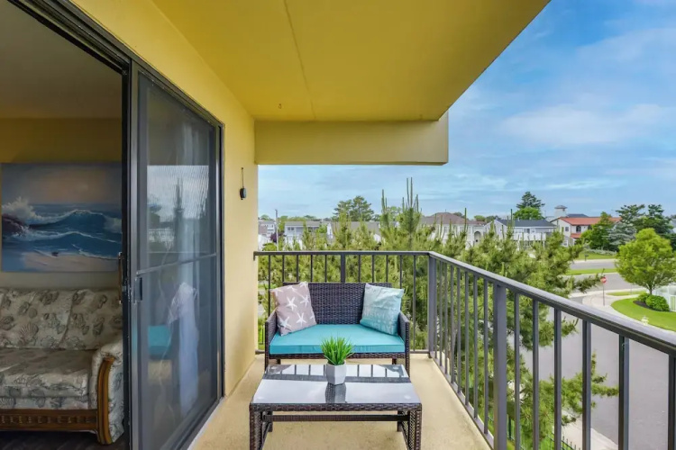 Beautiful Brigantine Condo w/ Patio & Beach Access