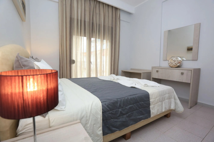 Adonis Hotel
