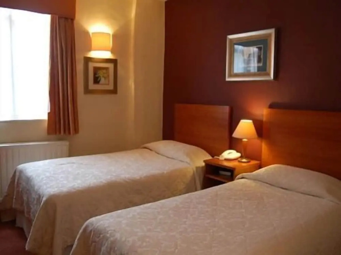 Saffron Hotel