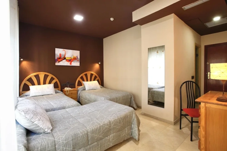 Standard Triple room with balcony