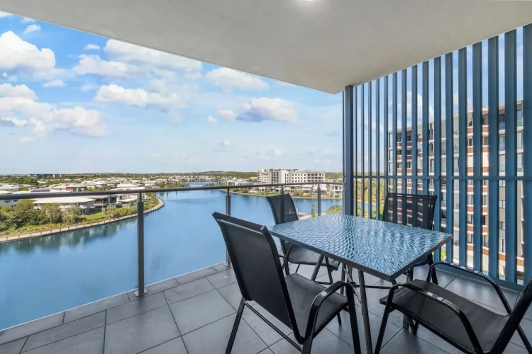 1 Bedroom Apartment with balcony