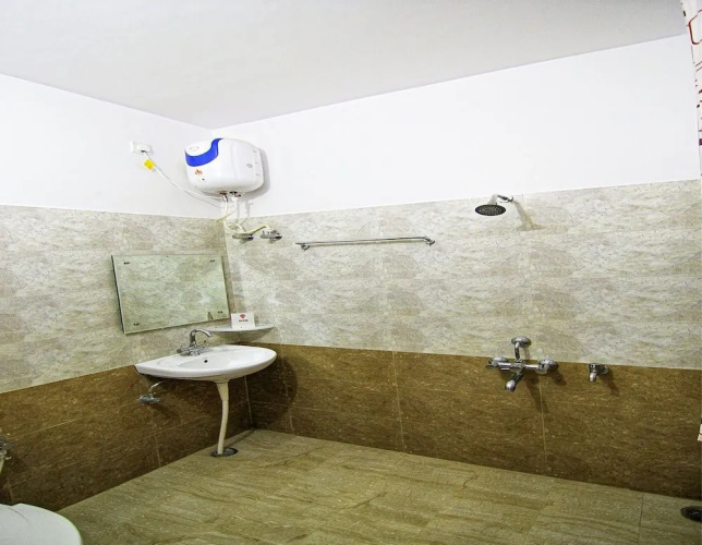 OYO 9008 Hotel JMD Inn