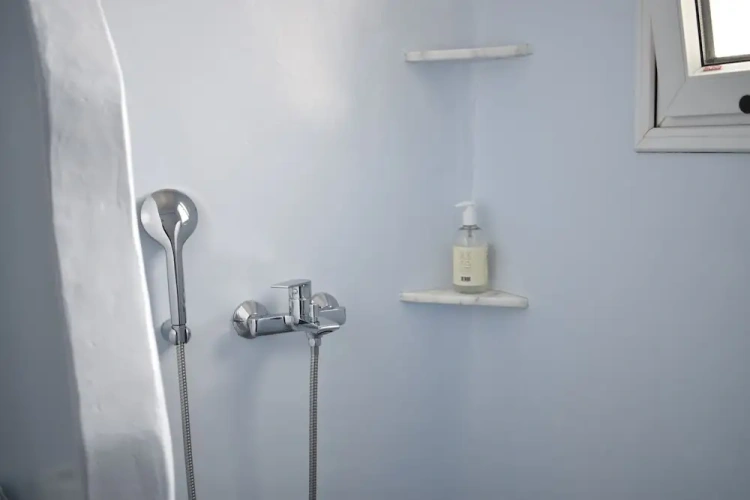 Standard Twin room with balcony