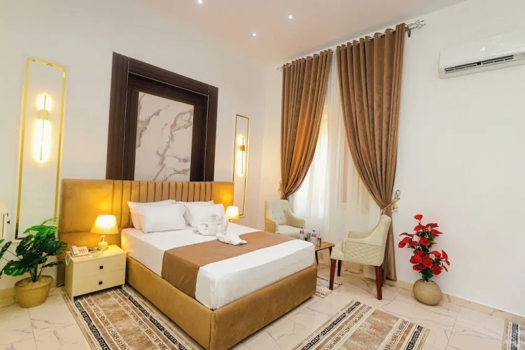 1 Bedroom Deluxe Double room