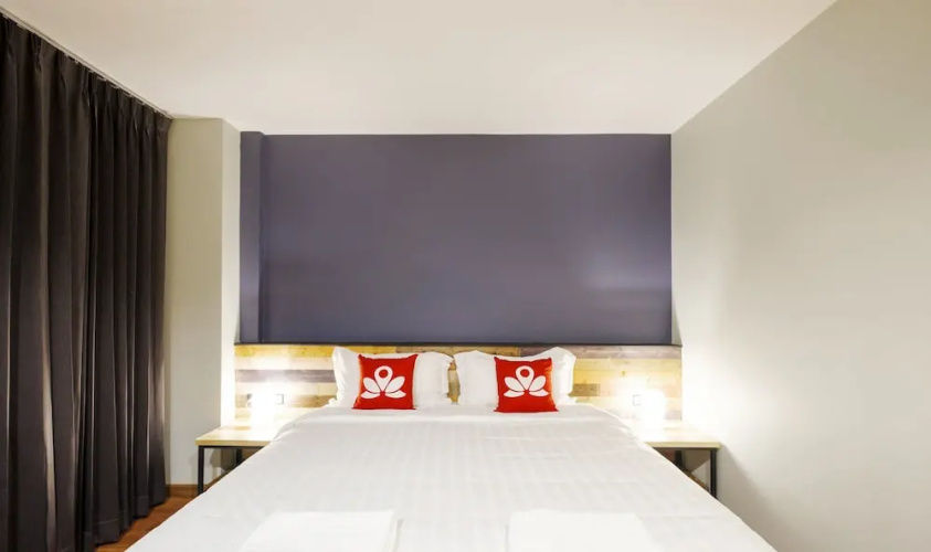 Zen Rooms Zleepmotion Bangkok