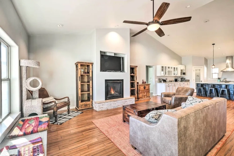 3 Bedrooms Cottage