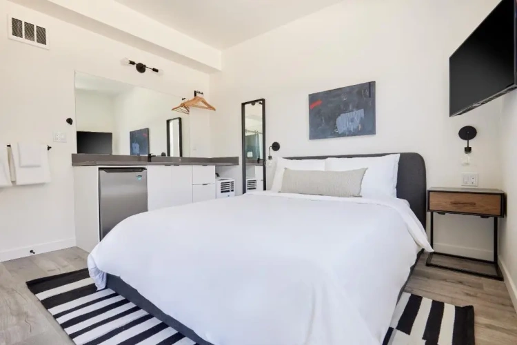 Standard Double room with balcony