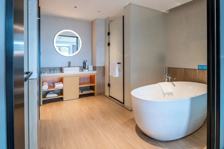 Deluxe Double Suite