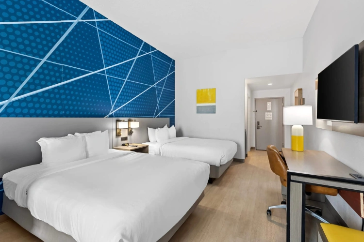 Quadruple Suite