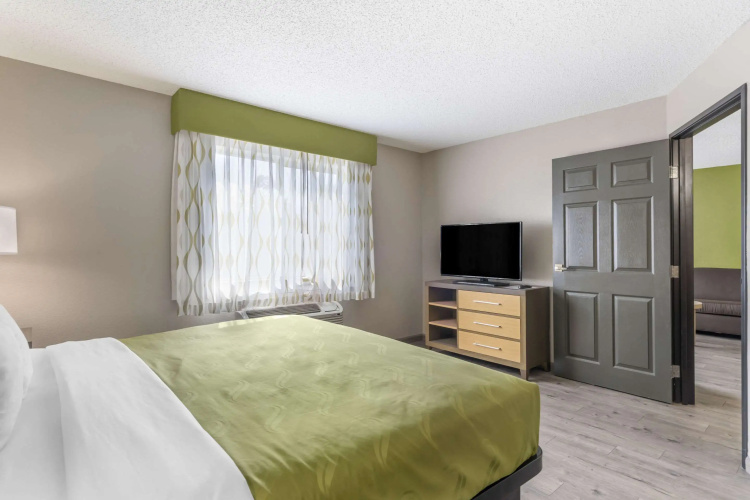 Quality Inn & Suites Delaware South