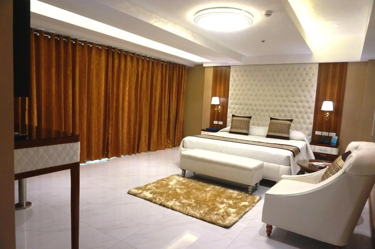 Central Park Reef Resort