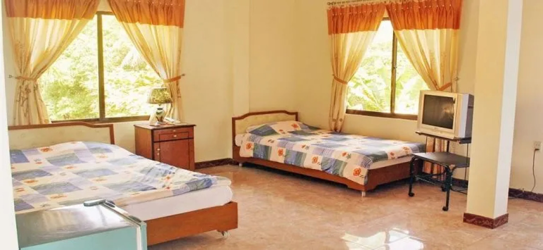 Sunny C Hotel