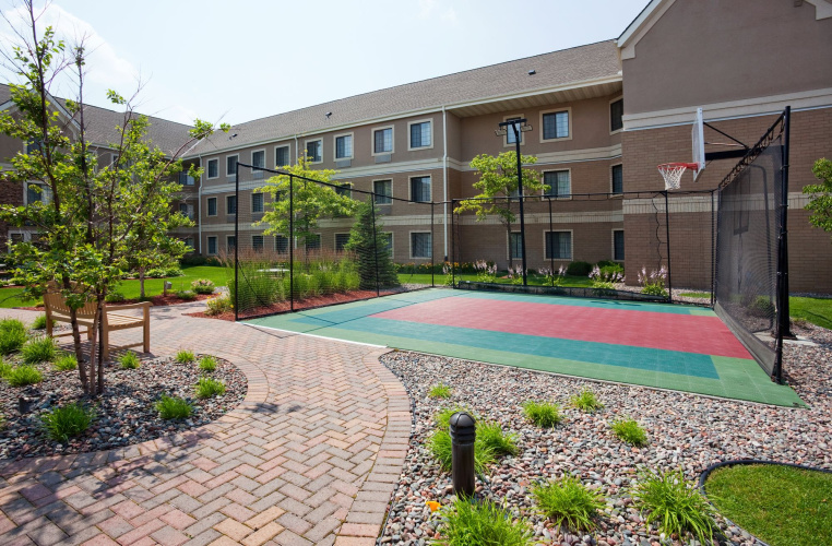 Staybridge Suites MPLS-Maple Grove/Arbor Lakes by IHG