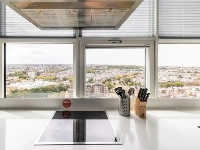Comfortable Apartment With Panoramic Views