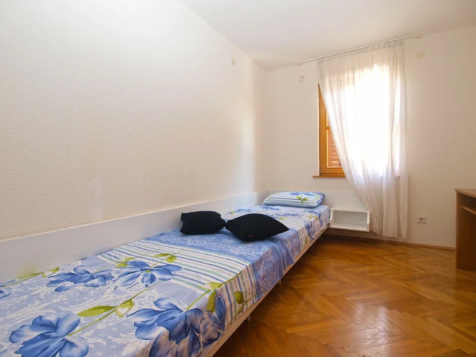 Apartment 1624