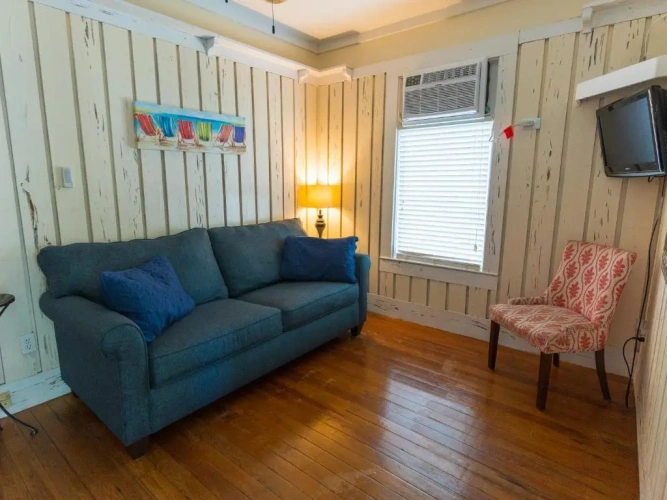 2 Bedrooms Double Suite
