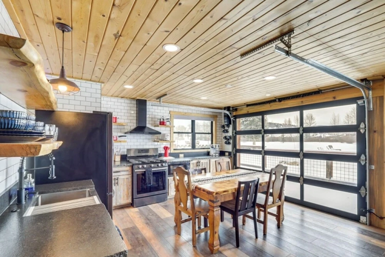 2 Bedrooms Cottage