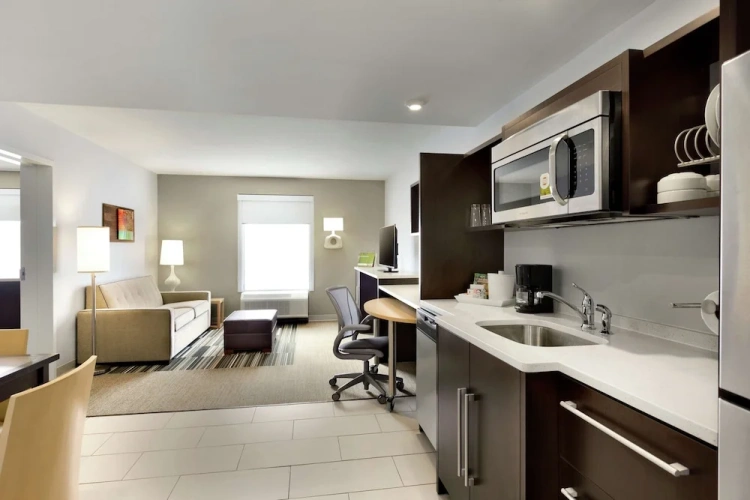 1 Bedroom Suite