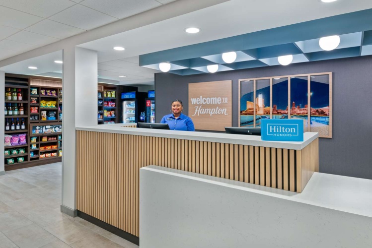 Hampton Inn & Suites Cleveland-Beachwood photo 14