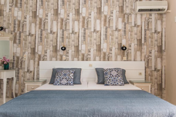 Standard Twin room with balcony