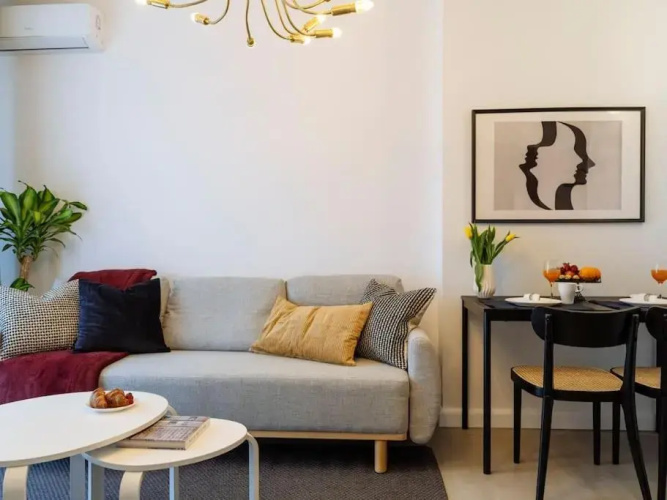Pop Art Flat - Bright 2BR near the Old Town