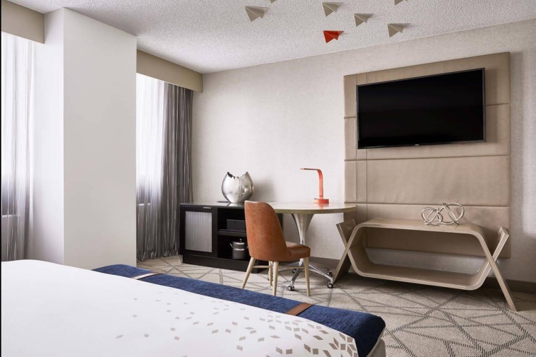 Renaissance Denver Stapleton Hotel photo 8