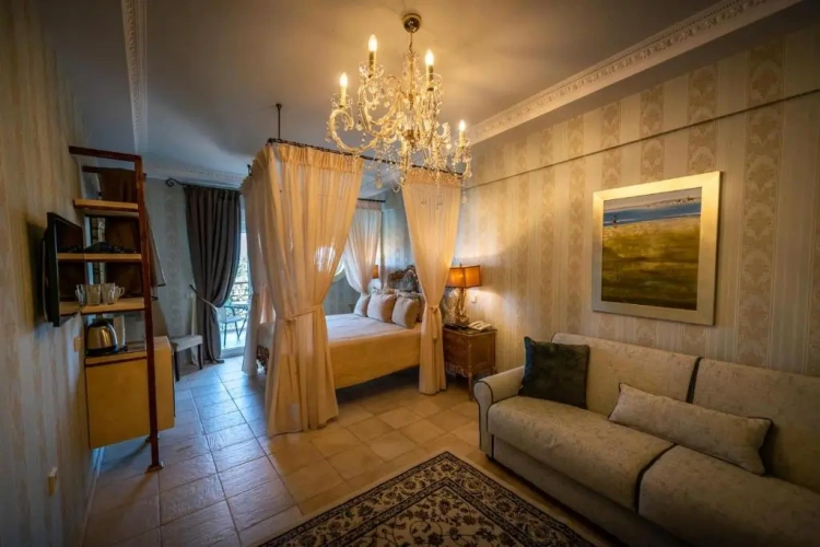 Standard Family room