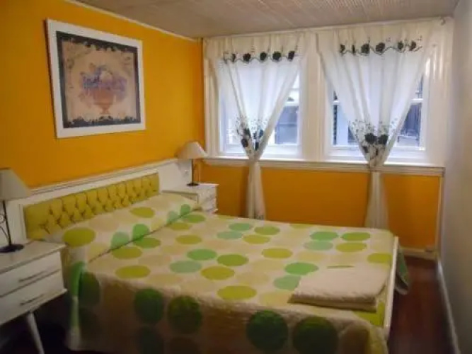 1385 Hostel