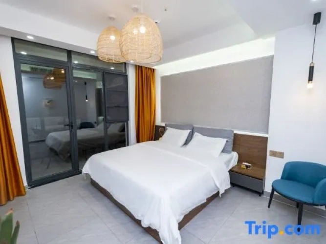 5 Bedrooms Standard room