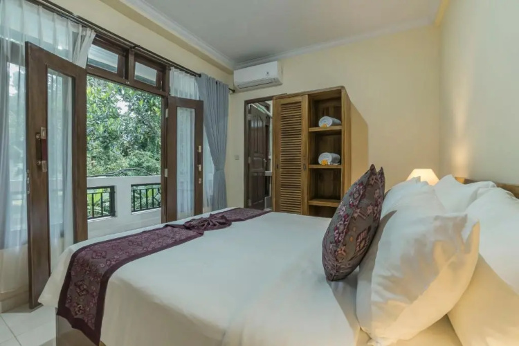 Vaneka Garden House