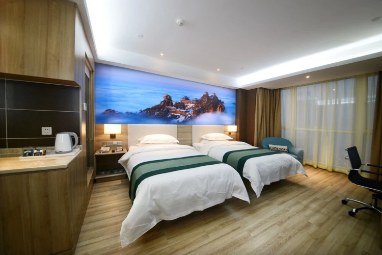 Nice Seven Days Boutique Hotel