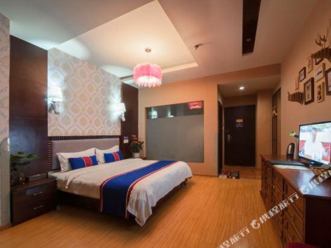 Deluxe Double Suite