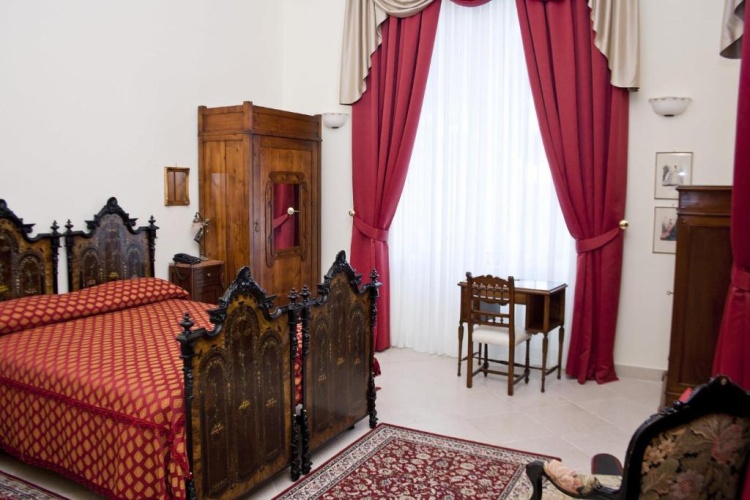 Deluxe Double room with view
