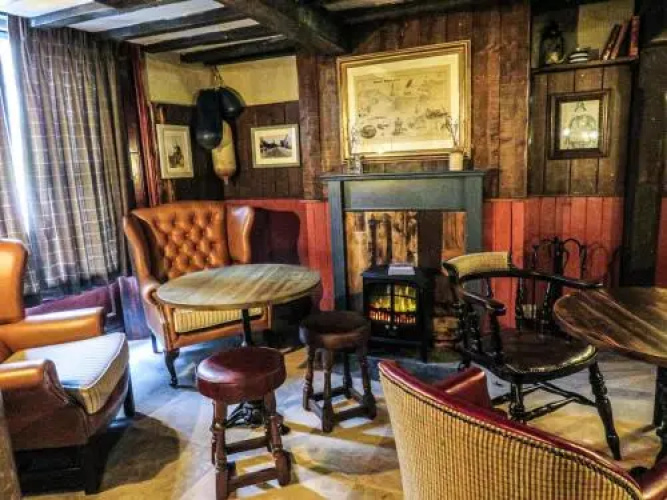 The Spiceship Inn