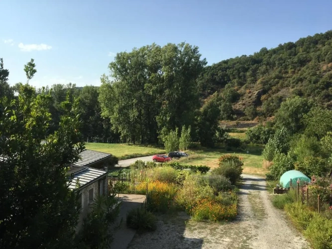 Standard Double room with river view
