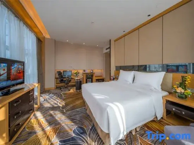 Deluxe room with river view