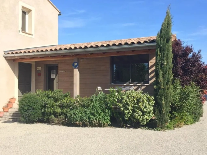 3 Bedrooms Cottage