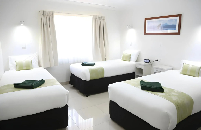 Bay Motel