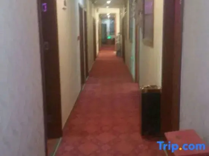 Zunyi Yutan Ziyang Hotel
