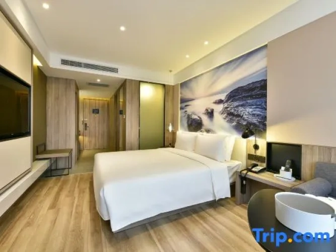 Superior Double room with city view