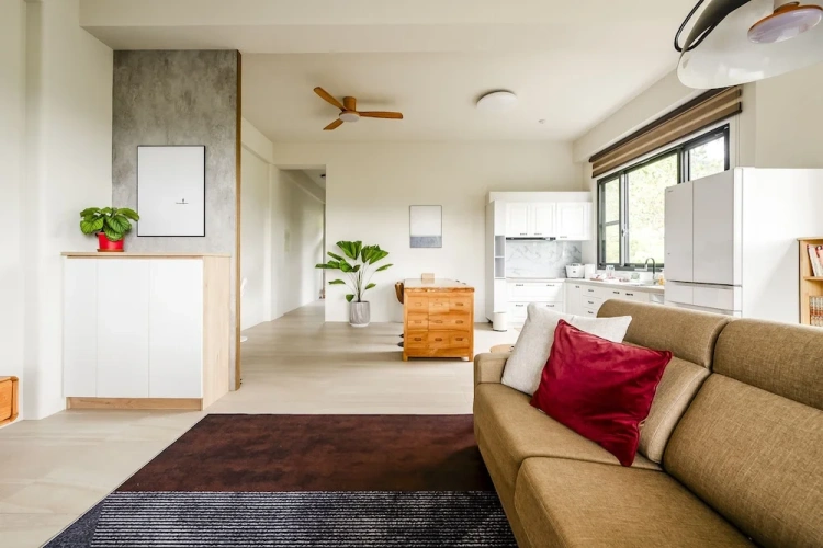 Standard Family room with garden view