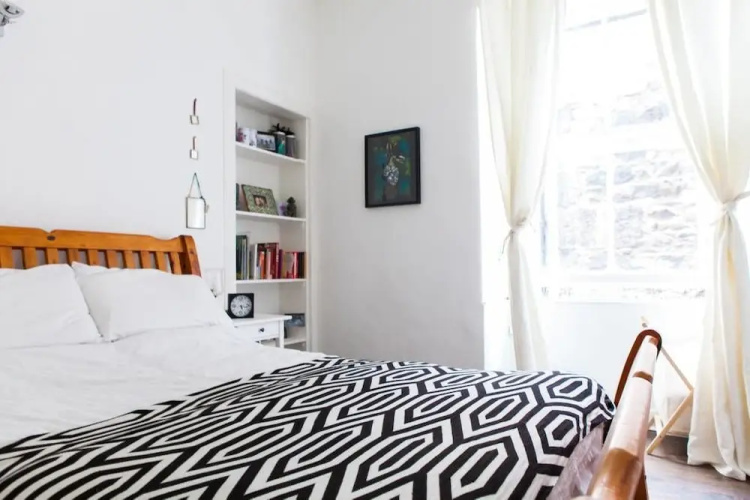 1 Bedroom Flat In Edinburgh City Centre