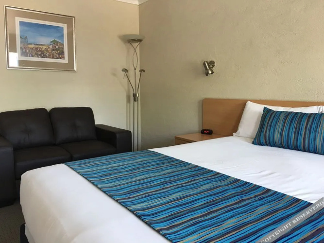 Edward Parry Motel