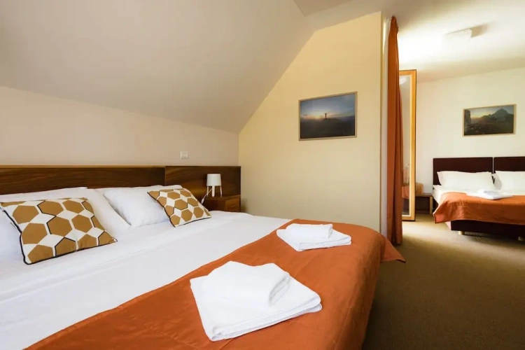 Standard Quadruple room